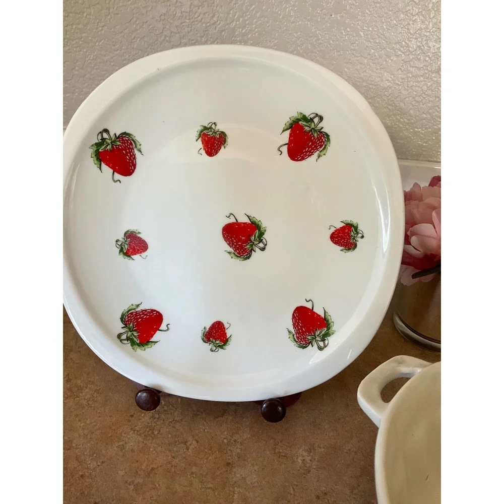 Unbranded charming ceramic